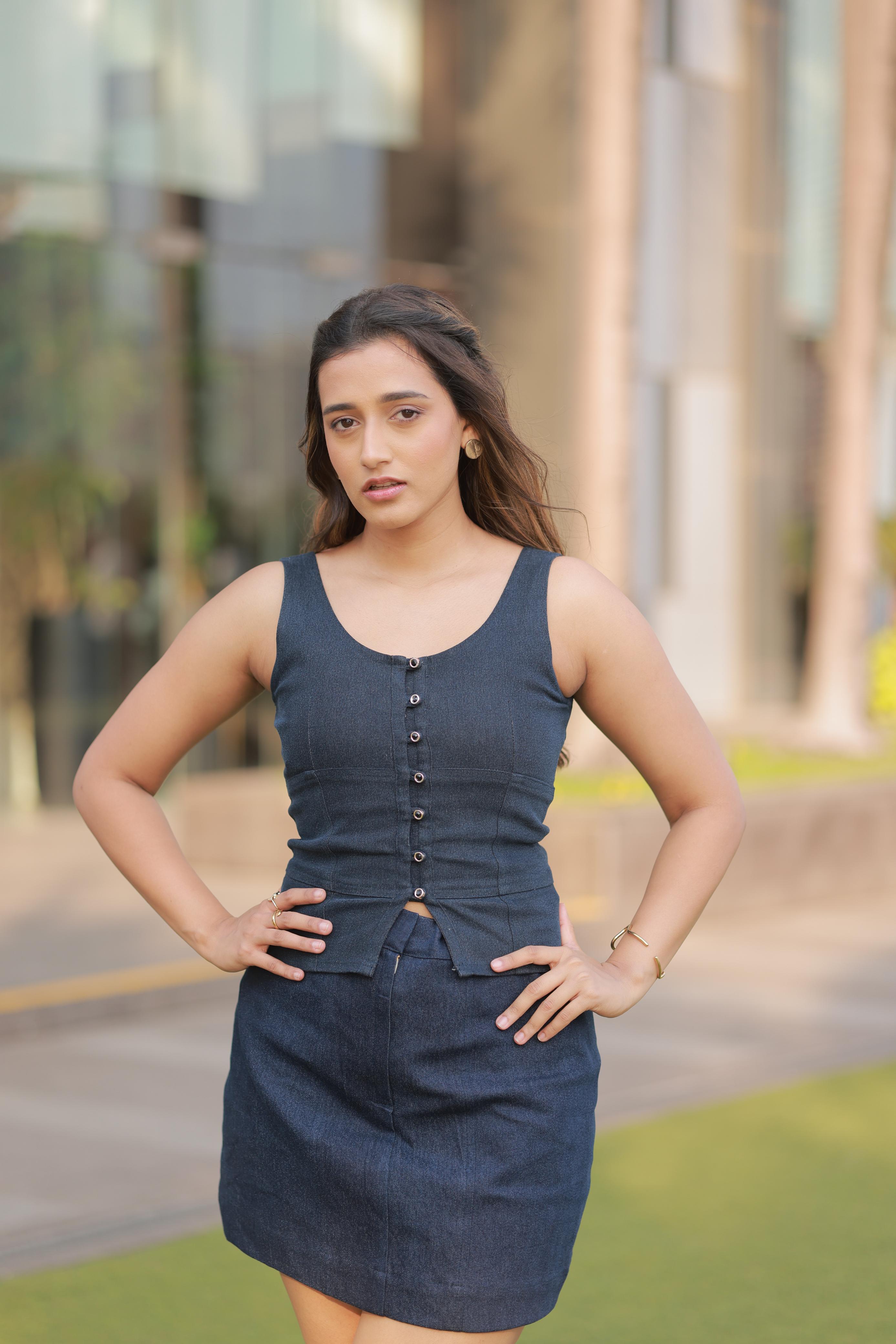 Aashi Adani in our Obsidian Grace
